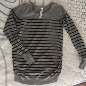 Maternity sweater